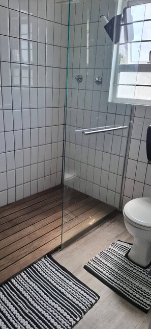 Ferienhaus, 3 Schlafzimmer, Raucher, Balkon | Badezimmer