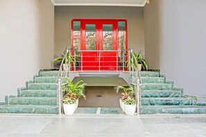 Rumah | Resepsionis