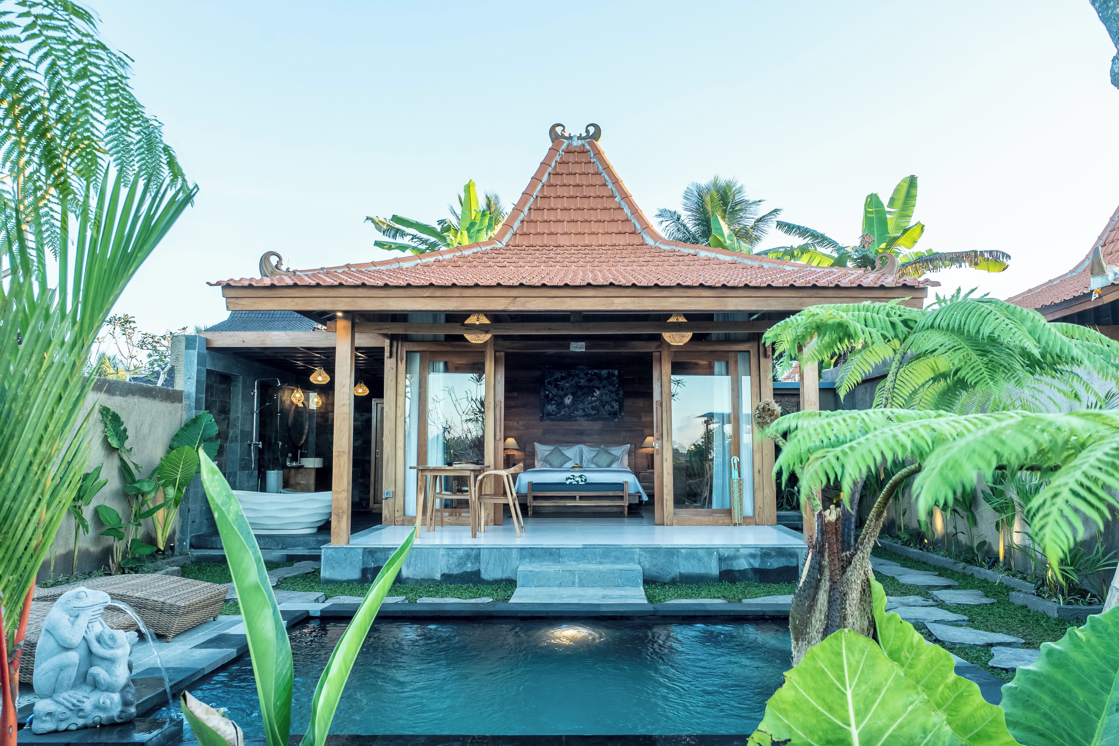 ลักซ์ชัวรี่วิลล่า, วิวหุบเขา | สระว่ายน้ำ | สระว่ายน้ำกลางแจ้ง