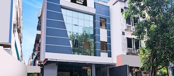 Deluxe Allipuram Near Railway Station