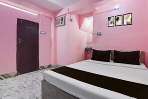 House - Super Deluxe Roomjalsaghar (Alipur)