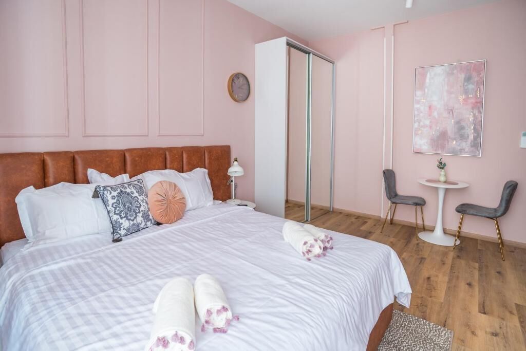 1 bedroom, iron/ironing board, bed sheets