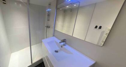 Private Room in a Shared Apartment - Lyon 2nd