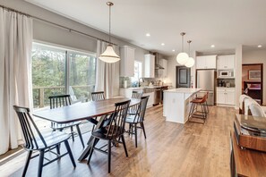 Dining - 3 Mi to New River Gorge NP! Rafting & Hiking Hub (Fayetteville)