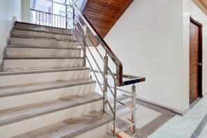House | Interior - Collection O Kanpur Domestic Airport (Kanpur)
