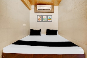 House | 1 bedroom - Hotel O Ambedkar Chowk Ulhasnagar (Ambernath)