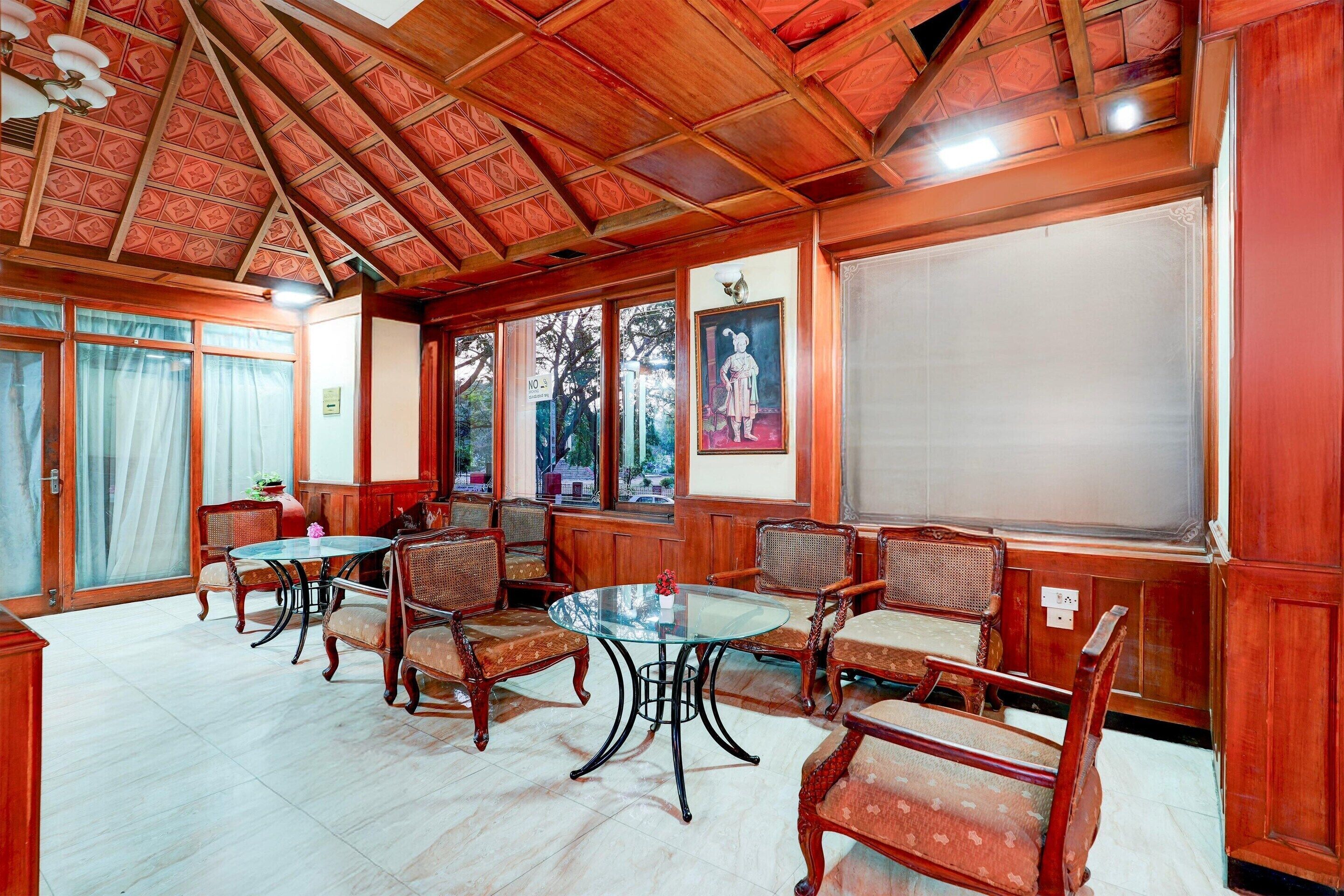 House | Dining