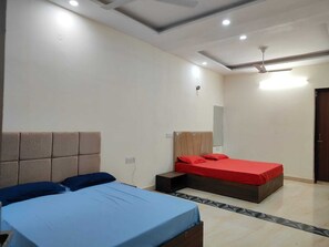 Room - Hotel Nadar (Amritsar)
