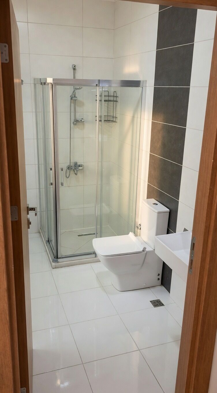 Deluxe Room, City View | Bathroom