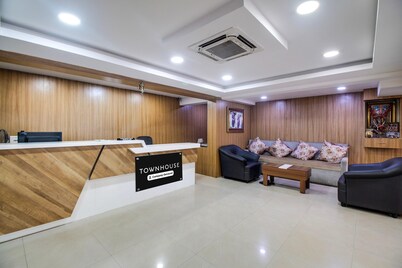 Suite Gajuwaka Near CMR Mall