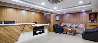 Suite Gajuwaka Near CMR Mall