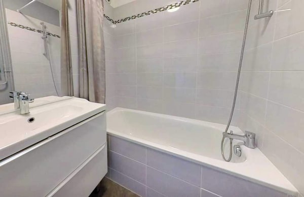 Private Room In A Shared Flat - Lyon 8 E - Lyon