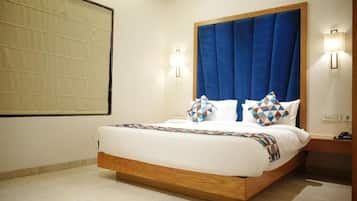 Presidential Suite, Garden View | In-room safe, soundproofing, free WiFi, wheelchair access