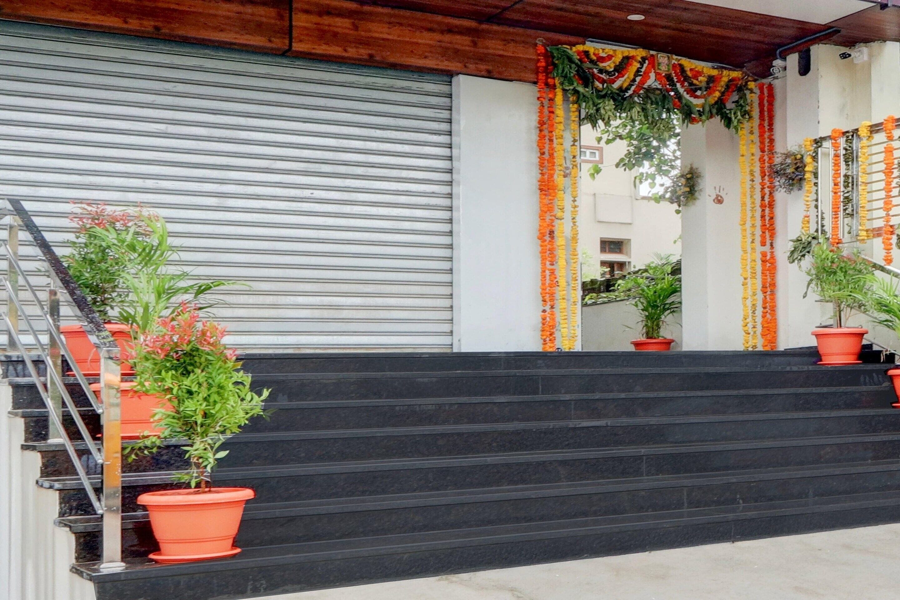 House | Reception