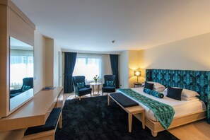 Deluxe Suite | Minibar, in-room safe, free cots/infant beds, free WiFi - HOTEL MAVİ SÜRMELİ (Adana)