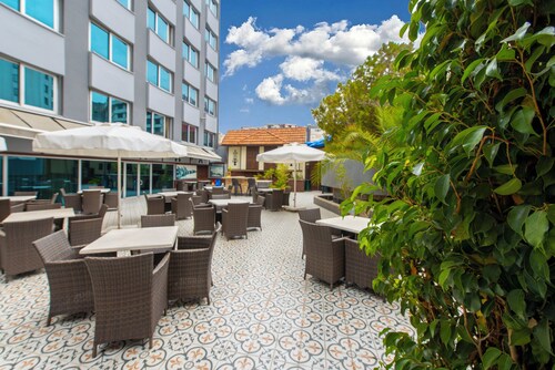HOTEL MAVİ SÜRMELİ