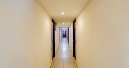 Deluxe Benz Circle Vijaywada Akshaya Pride
