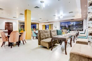 House | Tempat makan