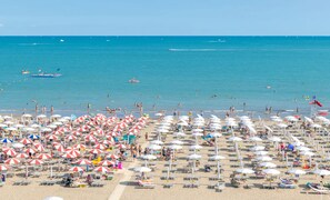 Beach - Property located just steps from the sea (Caorle)