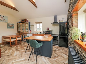 Private kitchen - THE STABLE, family friendly, with a garden in Swords, County Dublin (Dublin)