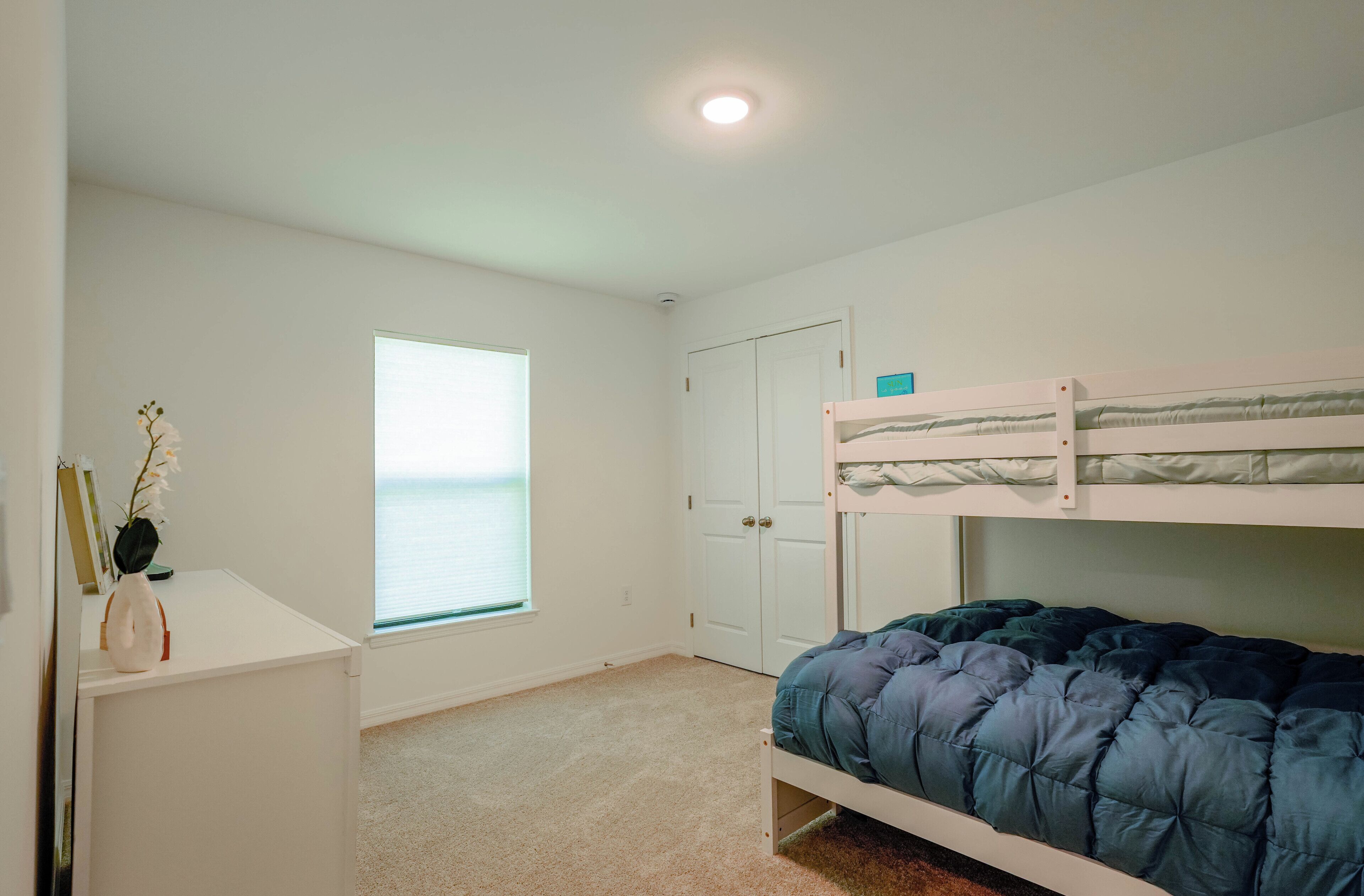 4 bedrooms, free WiFi, bed sheets, wheelchair access