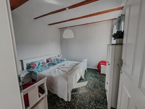 1 室のベッドルーム、WiFi、ベッドシーツ