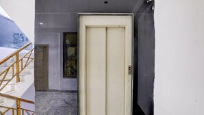 Ảnh chưa phân loại, 5 trong số 23 ảnh, nút