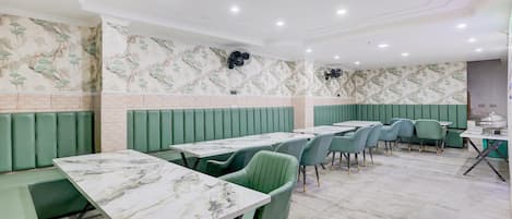House | Dining