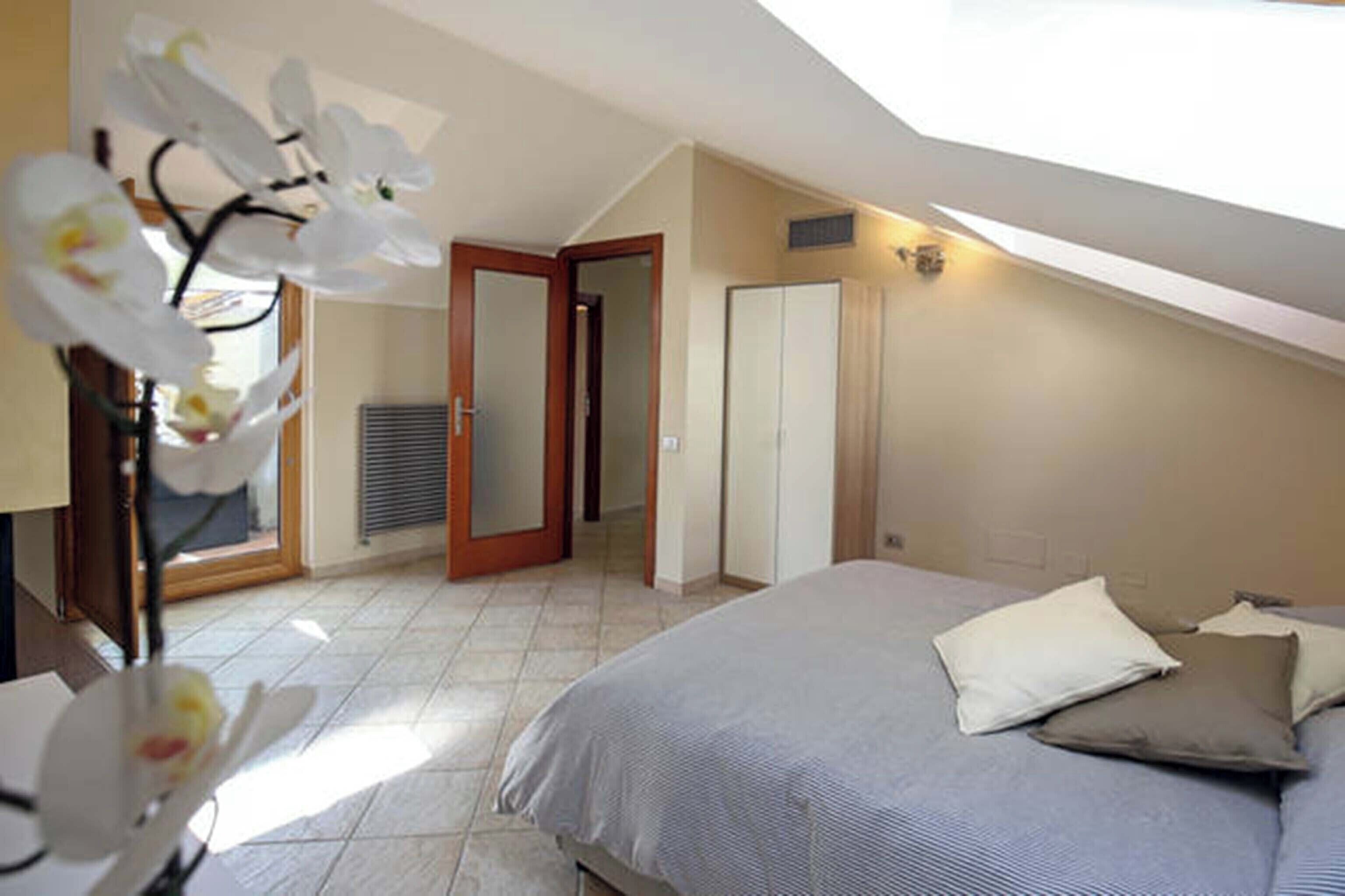 4 camere, Wi-Fi, lenzuola