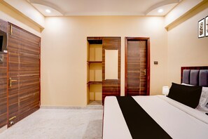 House - Premium Col O Near High Court (Lucknow)