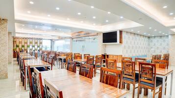House | Dining