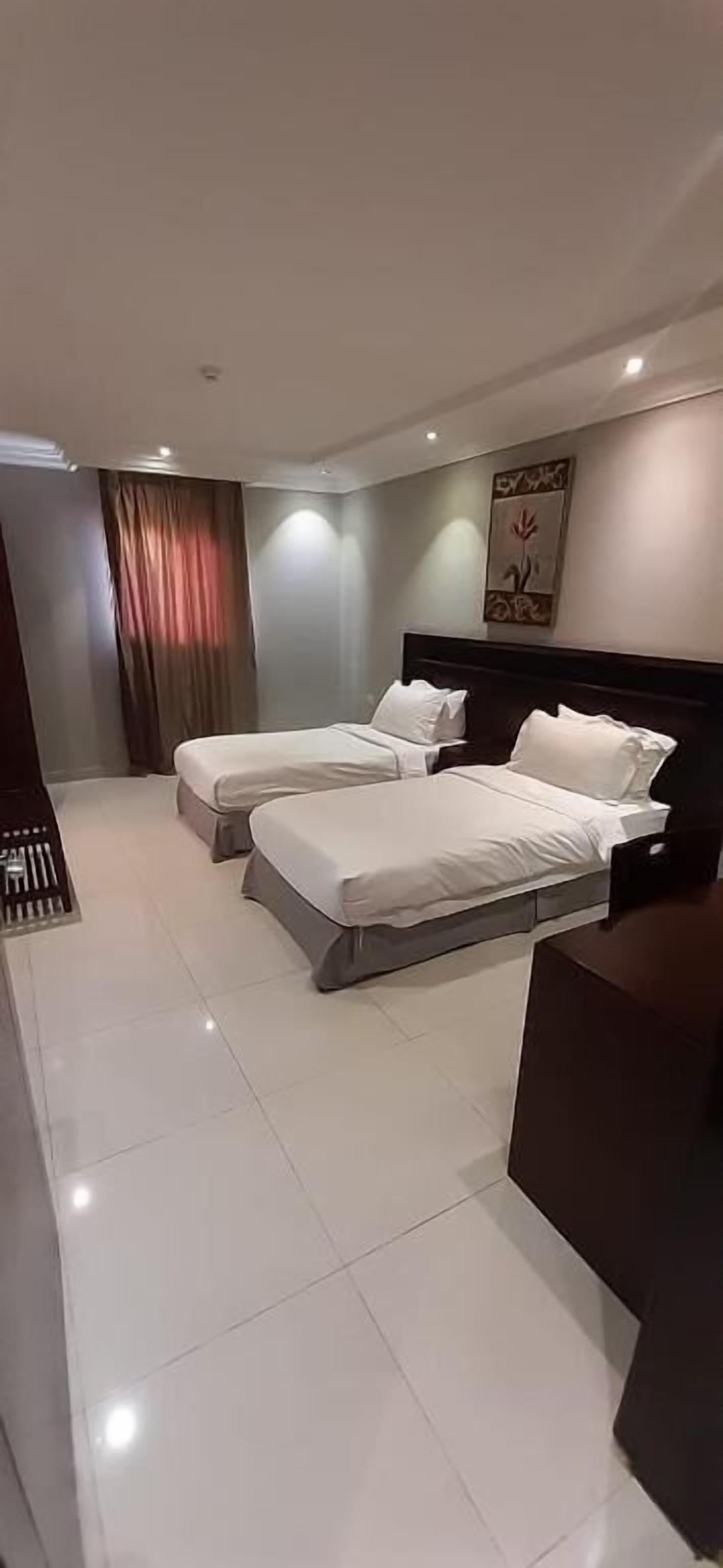 Roupas de cama antialérgicas, Wi-Fi de cortesia, roupa de cama