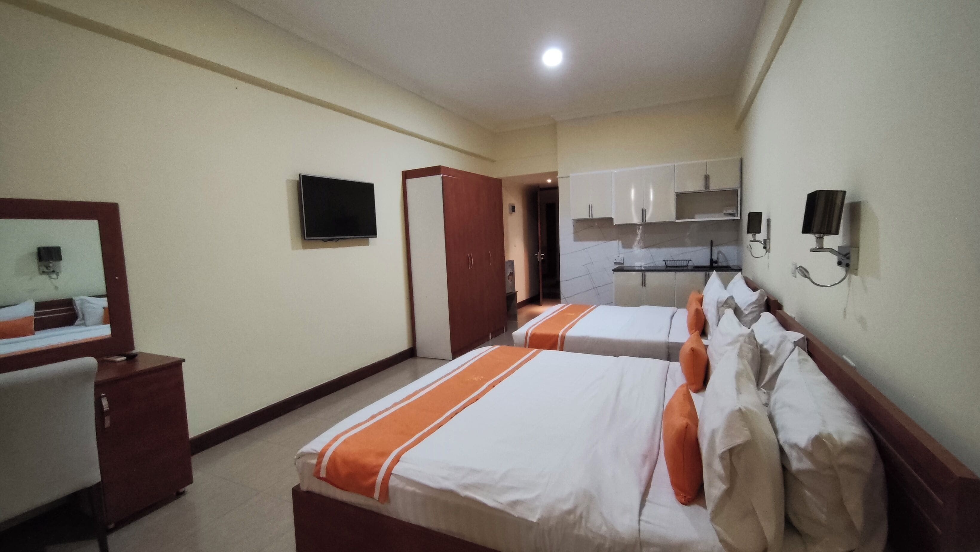 Coffres-forts dans les chambres, bureau