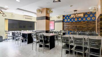 House | Dining