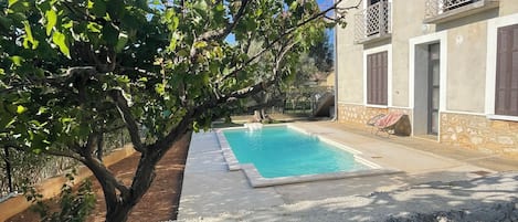 Utomhuspool