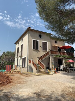 Exterior - Vrbo Property (Six-Fours-les-Plages)