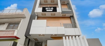 Premium Mohini Guest House