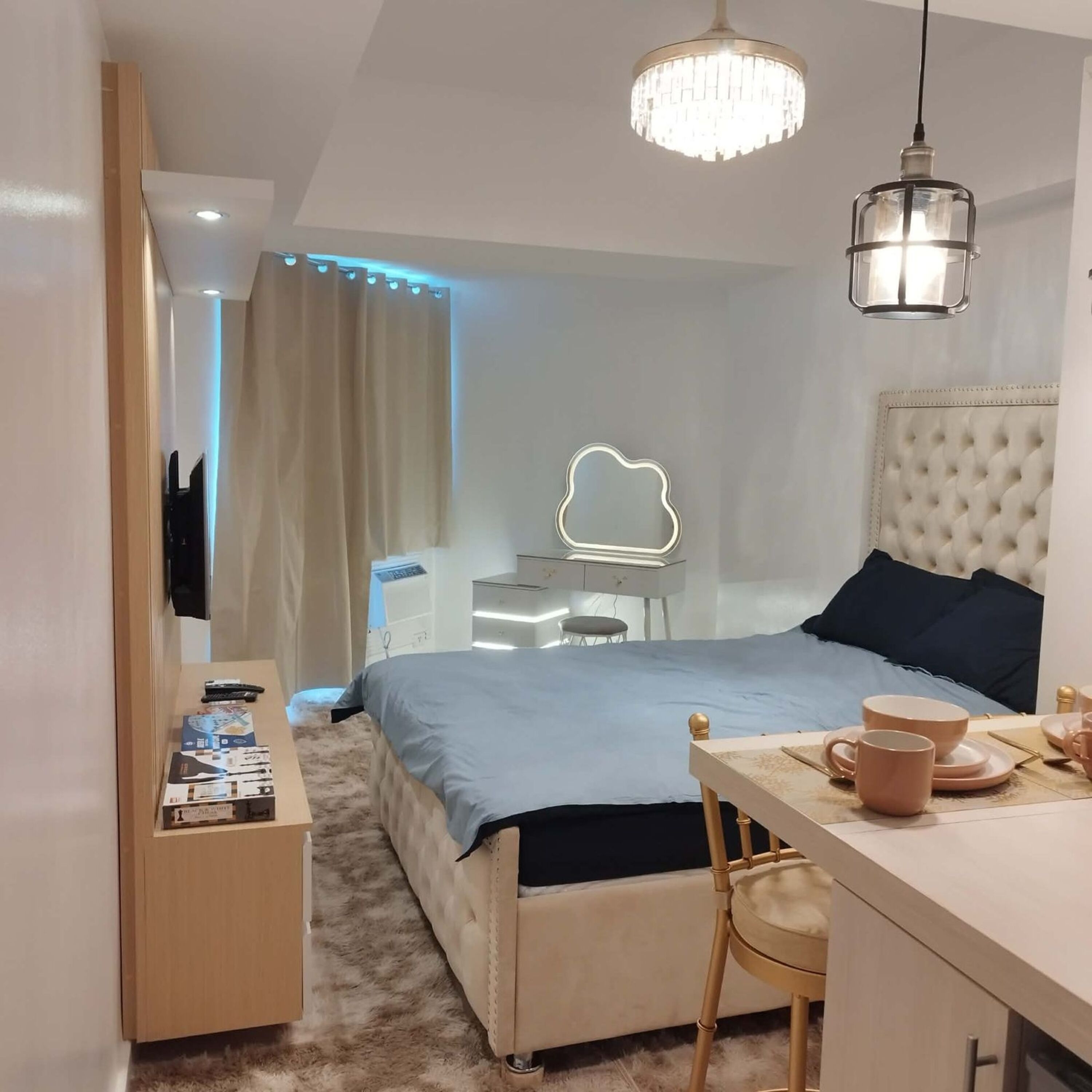 Deluxe-Studio, 1 Queen-Bett, Balkon, Stadtblick | Wohnbereich