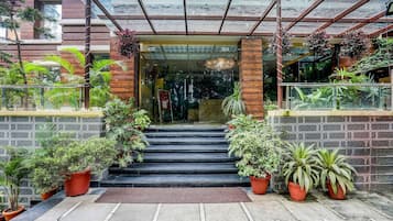 House | Reception