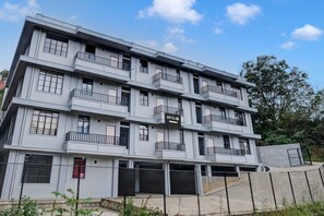 Exterior - Deluxe Super Hotel O Lapalang Shillong (Shillong)