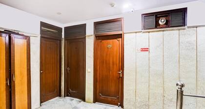 Deluxe With Twin Bedpaharganj Near Railway