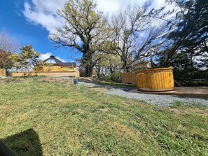 Property grounds - Auvergne-kota (Brugheas)