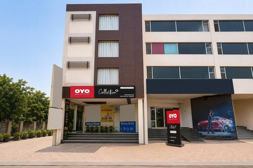 Deluxe Room Zirakpur - Patiala Anvay