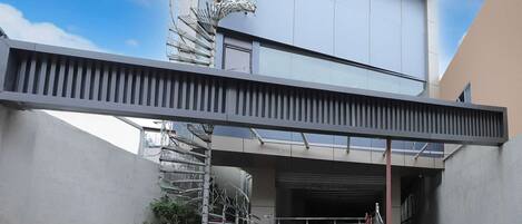 บริเวณภายนอก