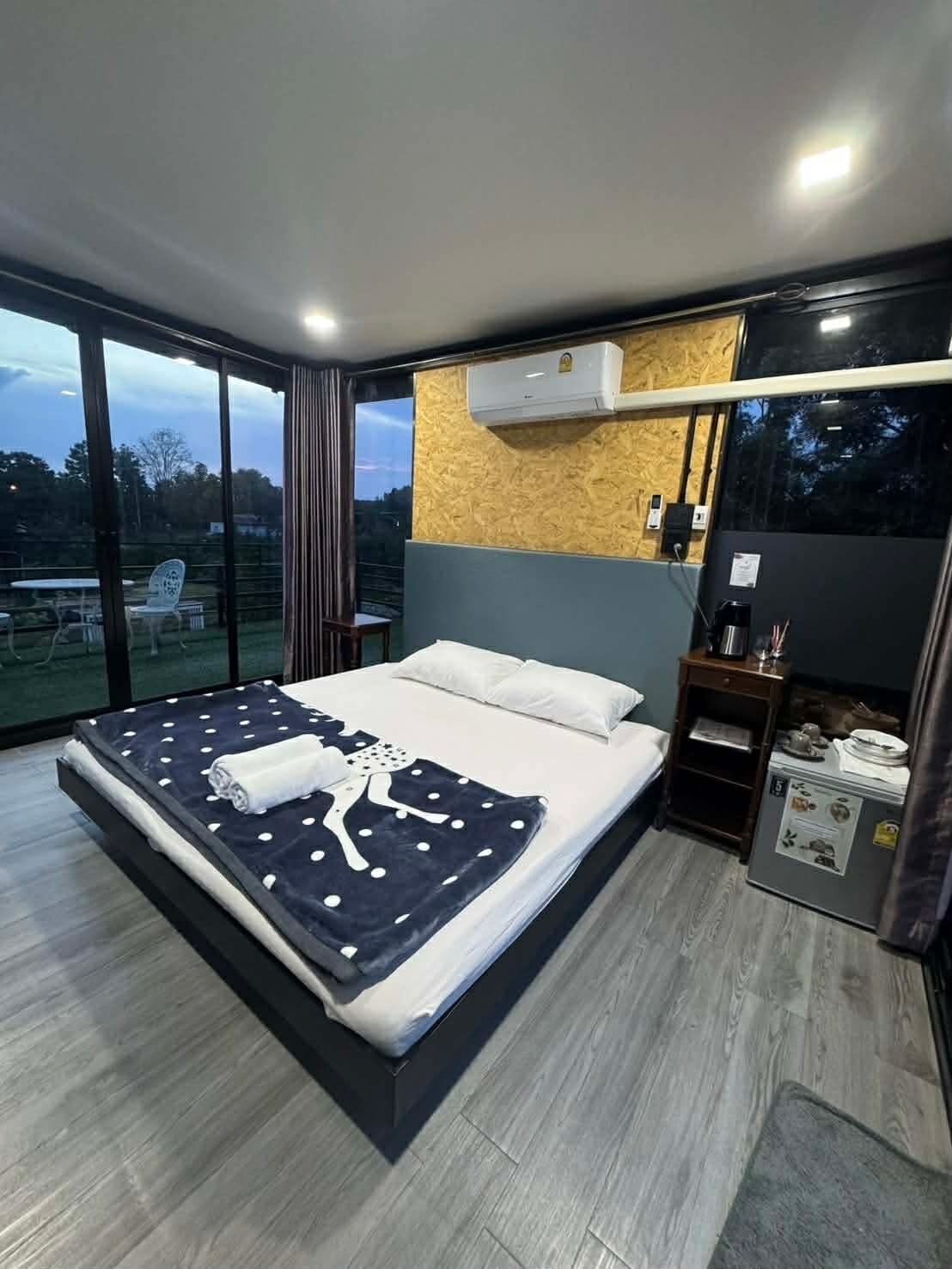Family Villa, Patio | Individually decorated, free WiFi, bed sheets