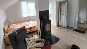 3 sovrum, strykjÀrn/strykbrÀda, internet och sÀngklÀder