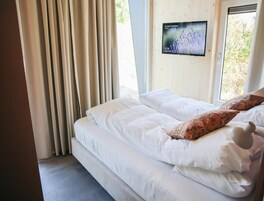 3 habitaciones y muebles diferentes