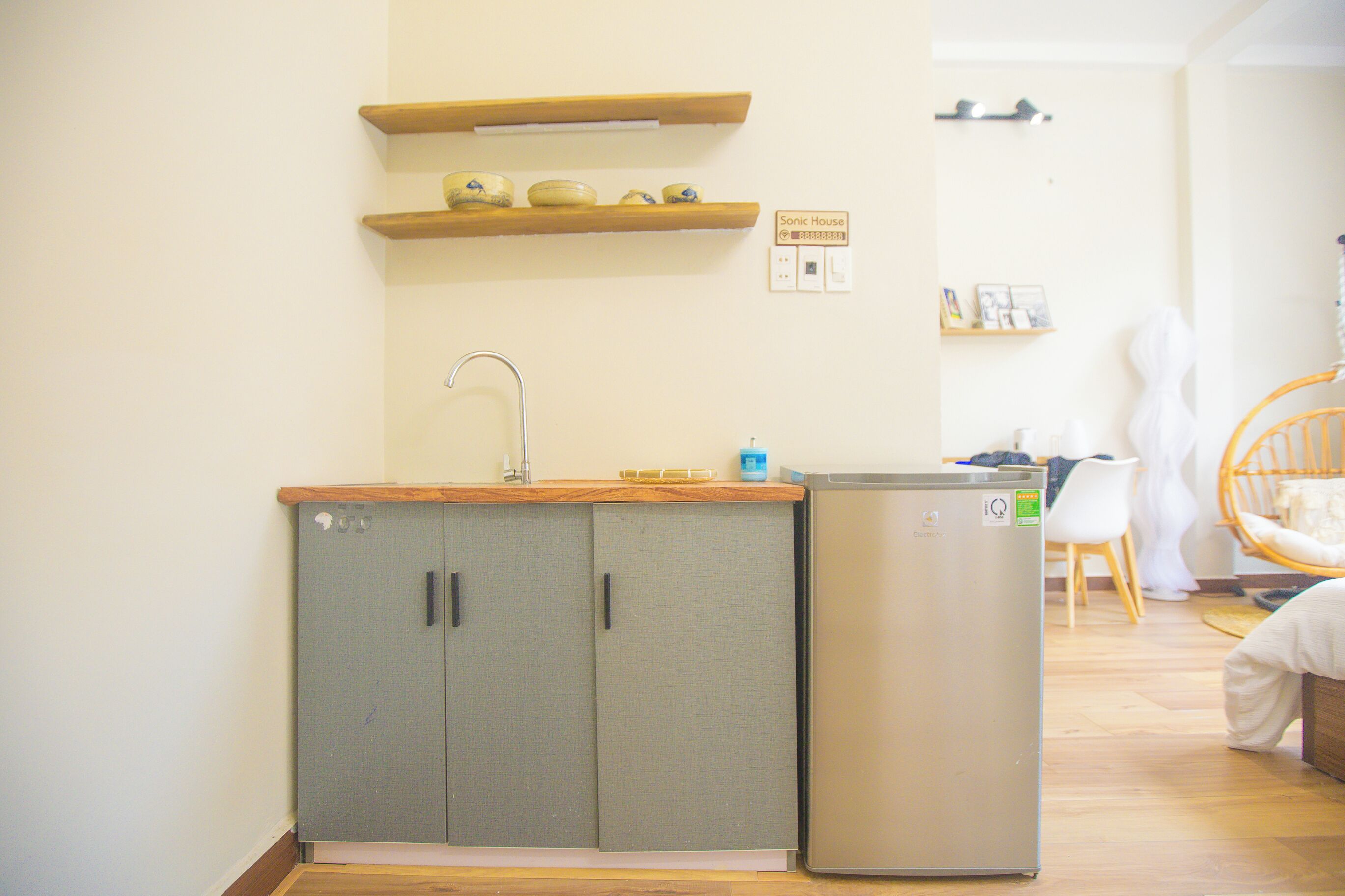 Studio Standar, pemandangan kota | Dapur kecil pribadi | Peralatan masak/sendok-piring