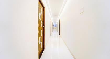 Deluxe Room Super Hotel O Aarapalayam