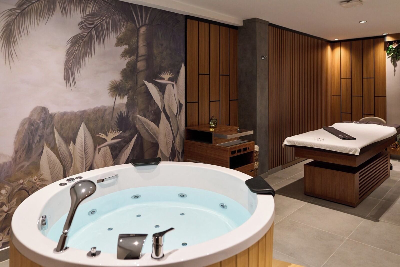 Couples treatment room(s), sauna, steam room, Turkish bath/hammam